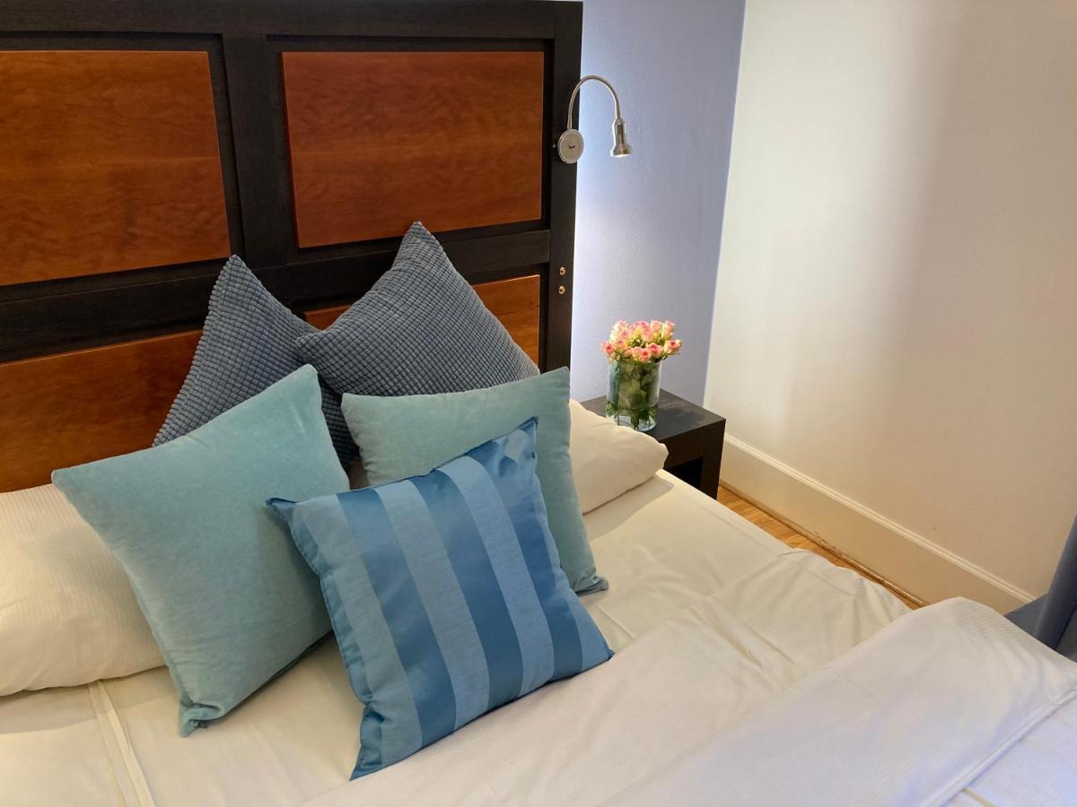 היידלברג Cafe & Hotel Knoesel מראה חיצוני תמונה